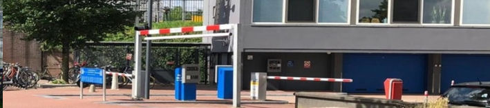 Parkeergarage havengebouw amsterdam centraal station